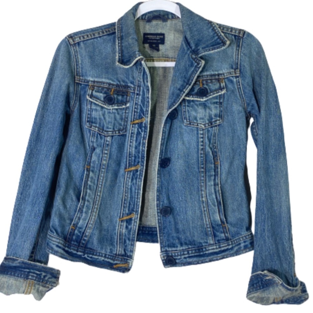 American Eagle AEO Button Crop Jean Jacket Size XS